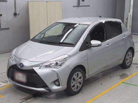 2018 Toyota Vitz NHP130[0]