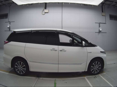 2017 Toyota Estima Hybrid AHR20W[2]