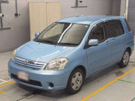 2005 Toyota Raum