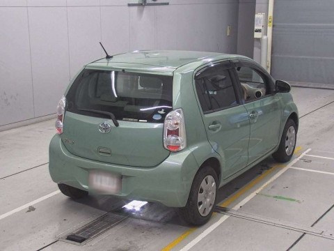 2012 Toyota Passo KGC30[1]