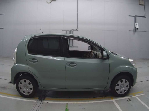 2012 Toyota Passo KGC30[2]