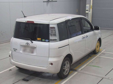 2012 Toyota Sienta NCP81G[1]