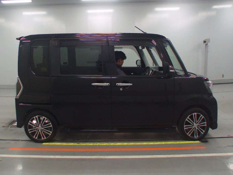 2016 Daihatsu Tanto Custom LA600S[2]