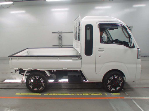 2021 Daihatsu Hijet Truck S510P[2]