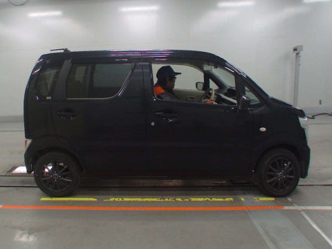 2018 Suzuki Wagon R MH35S[2]