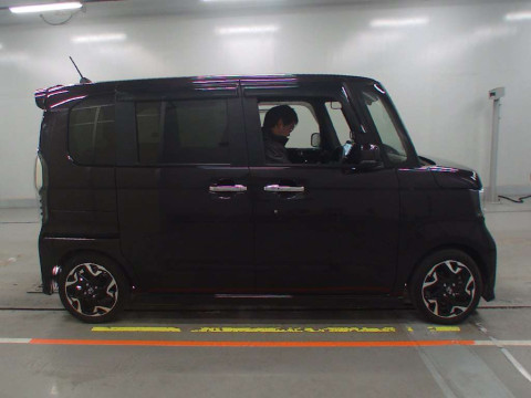 2020 Honda N-BOX CUSTOM JF3[2]