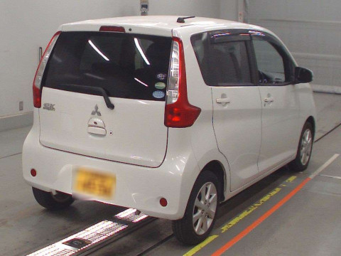 2014 Mitsubishi eK Wagon B11W[1]