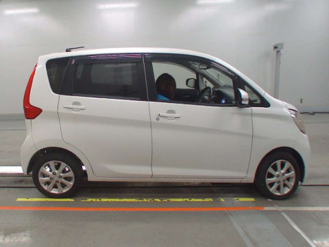 2014 Mitsubishi eK Wagon B11W[2]