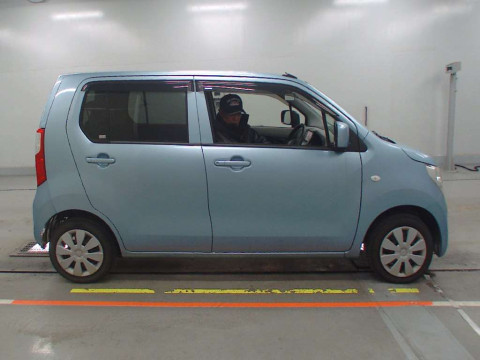 2015 Suzuki Wagon R MH34S[2]