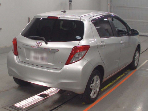 2012 Toyota Vitz NSP135[1]