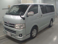 2011 Toyota Regiusace Van