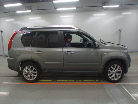 2012 Nissan X-Trail NT31[2]