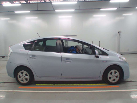 2009 Toyota Prius ZVW30[2]