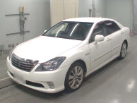 2011 Toyota Crown Hybrid