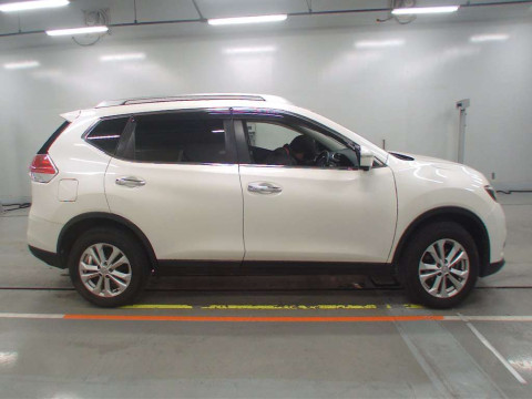 2016 Nissan X-Trail NT32[2]