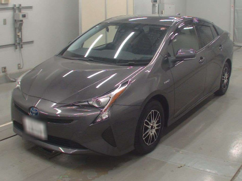 2016 Toyota Prius ZVW55[0]