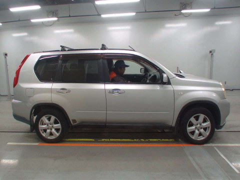 2010 Nissan X-Trail NT31[2]