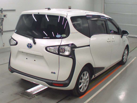 2017 Toyota Sienta NHP170G[1]