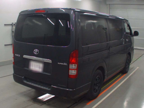 2005 Toyota Hiace Van KDH200V[1]