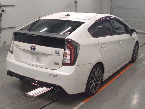 2014 Toyota Prius ZVW30[1]