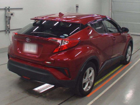 2017 Toyota C-HR NGX50[1]