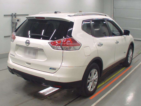 2015 Nissan X-Trail HNT32[1]