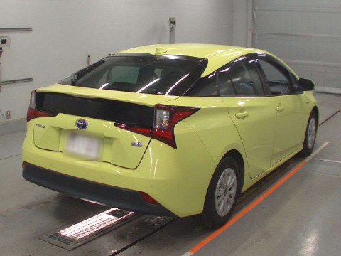 2019 Toyota Prius ZVW51[1]