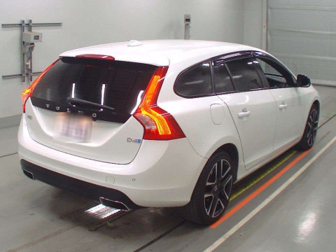 2016 Volvo V60 FD4204T[1]