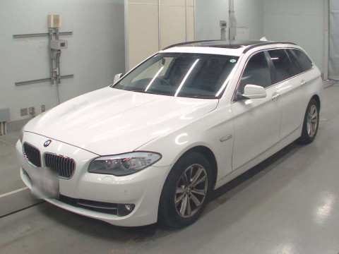 2011 BMW 5 Series MT25[0]