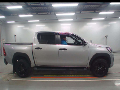 2020 Toyota Hilux GUN125[2]