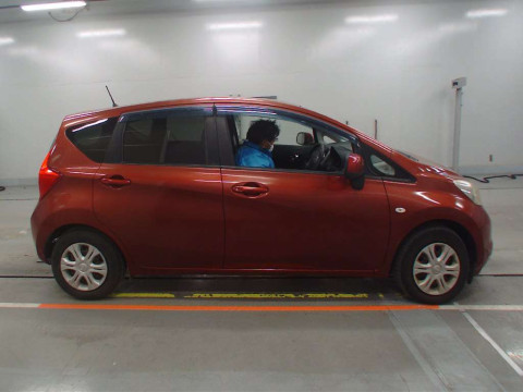 2014 Nissan Note E12[2]