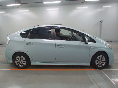 2009 Toyota Prius ZVW30[2]