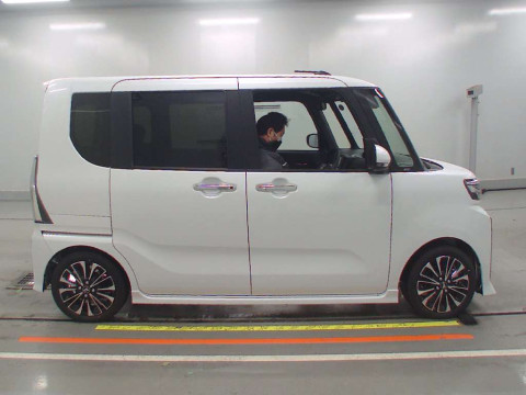 2024 Daihatsu Tanto Custom LA650S[2]