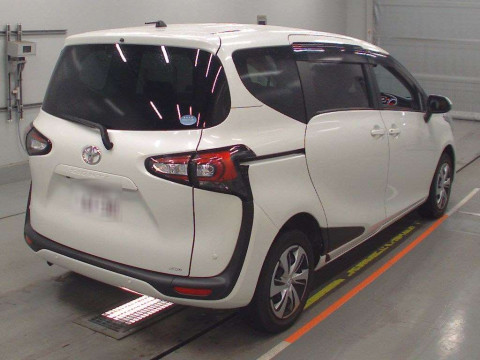 2020 Toyota Sienta NCP175G[1]