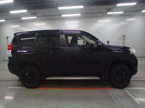 2013 Toyota Land Cruiser Prado TRJ150W[2]