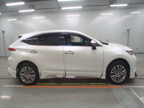 2021 Toyota Harrier Hybrid AXUH80[2]