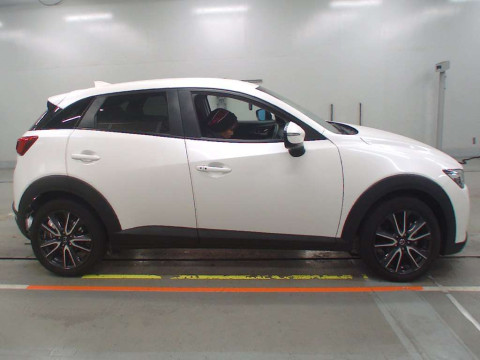 2017 Mazda CX-3 DK5FW[2]