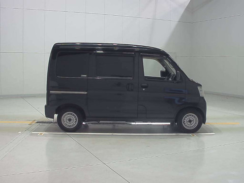 2010 Daihatsu Hijet Cargo S321V[2]