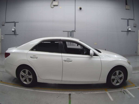 2011 Toyota Mark X GRX130[2]