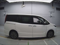 2017 Toyota Noah