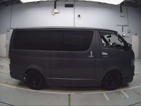 2014 Toyota Hiace Van KDH201V[2]