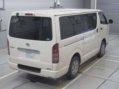 2013 Toyota Hiace Van KDH206V[1]