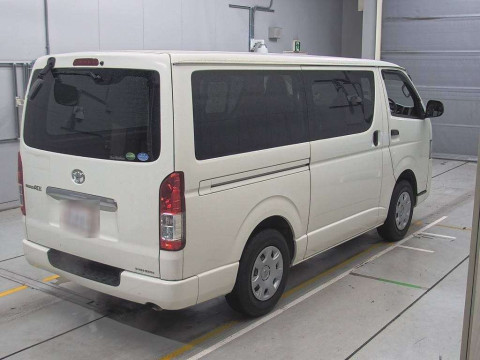 2020 Toyota Regiusace Van TRH200V[1]