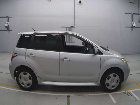 2007 Toyota IST NCP61[2]