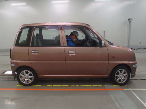 2001 Subaru Pleo Nesta RA2[2]