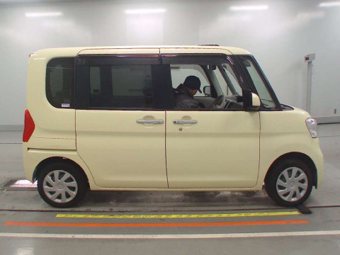 2017 Daihatsu Tanto LA610S[2]