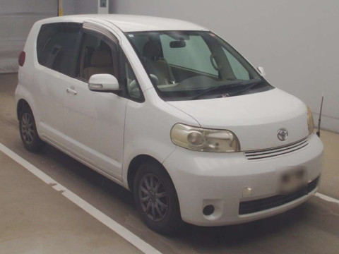 2008 Toyota Porte NNP10[2]