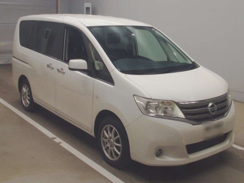 2012 Nissan Serena C26[2]