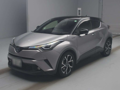 2018 Toyota C-HR ZYX10[0]