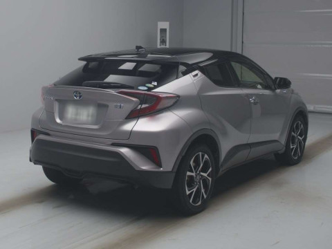 2018 Toyota C-HR ZYX10[1]